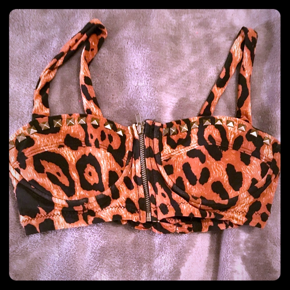Kandy Wappers Leopard CropTop/Bralette w/Studs